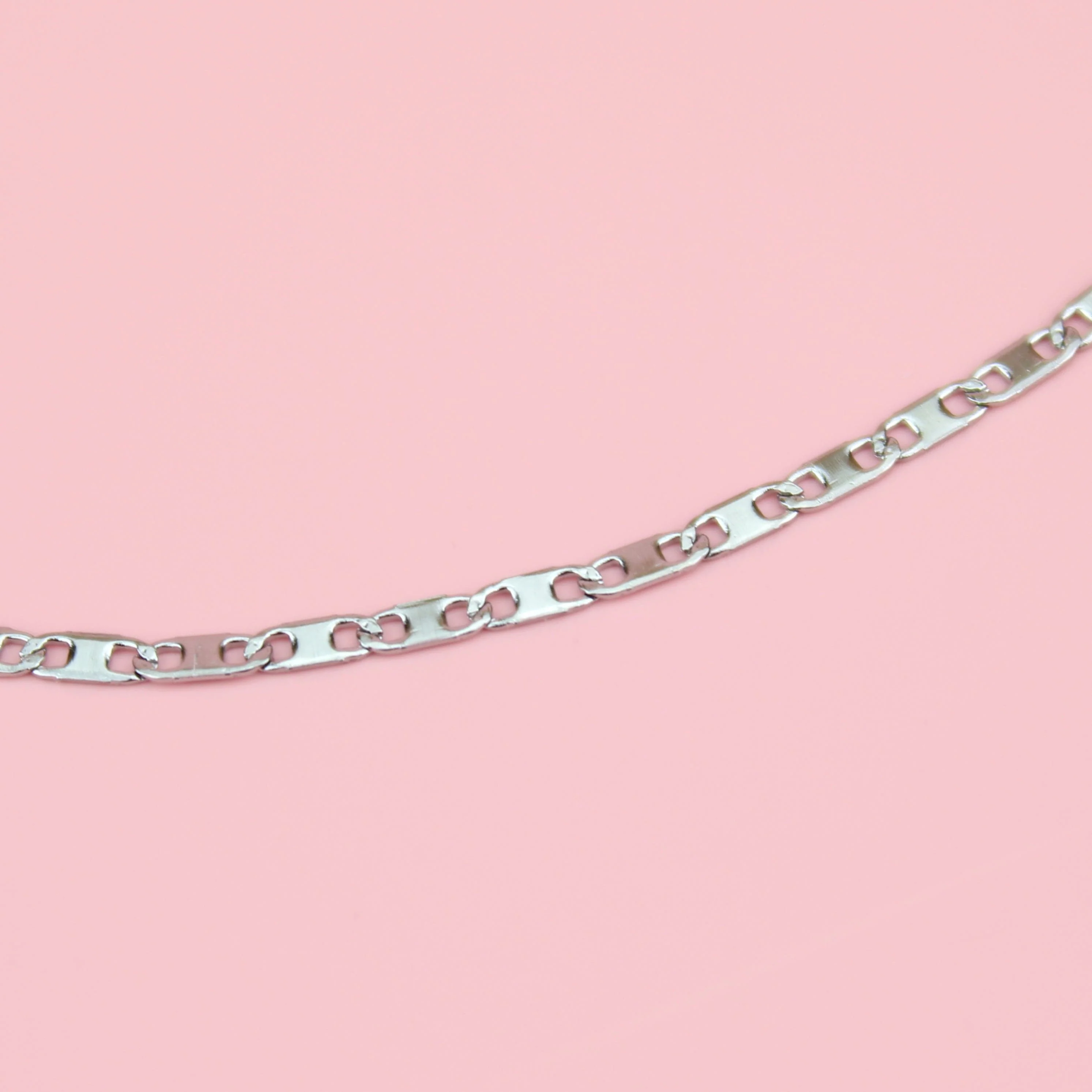 Bar Chain Neckace