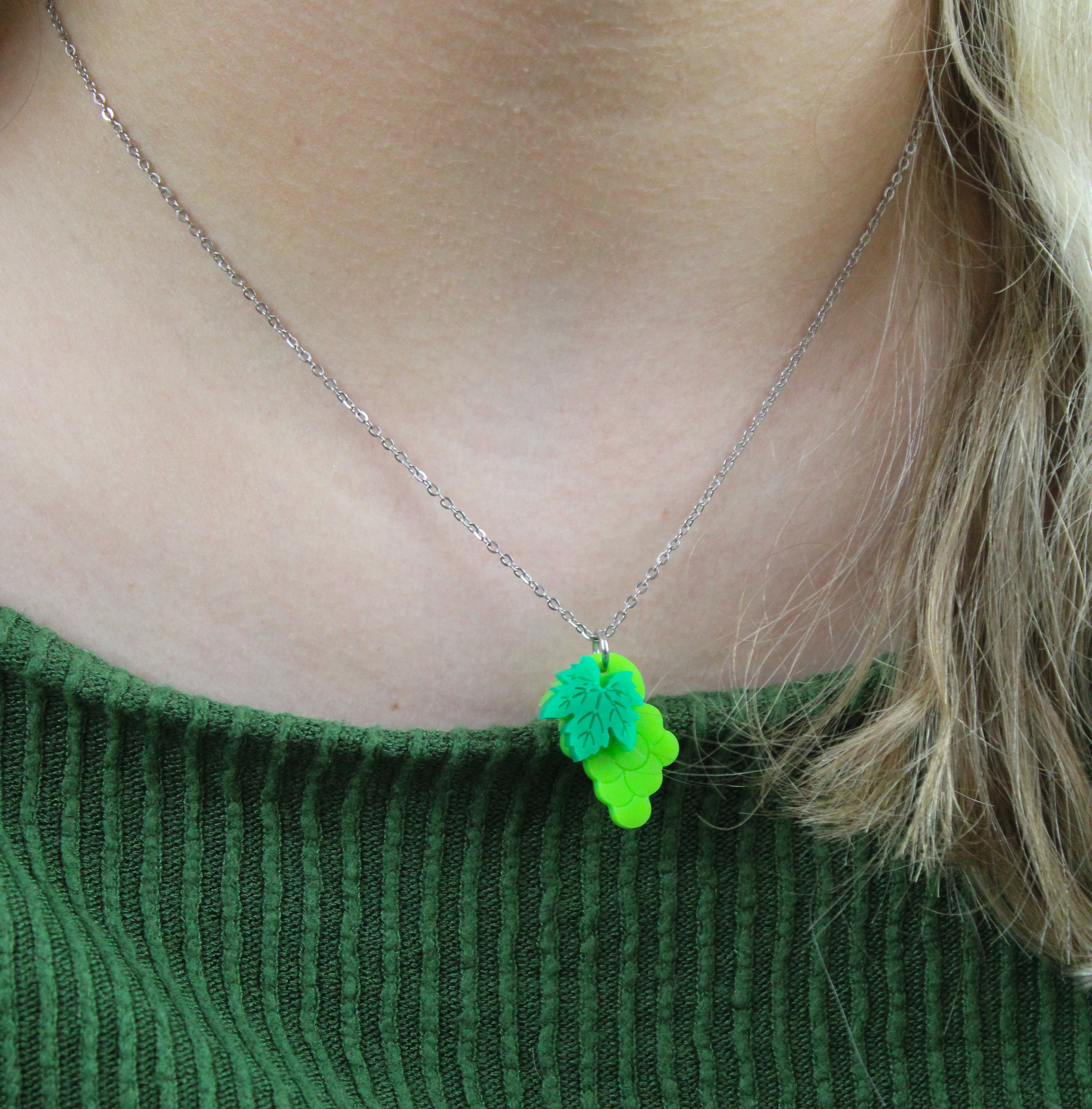 Green Grapes Necklace - Image 3